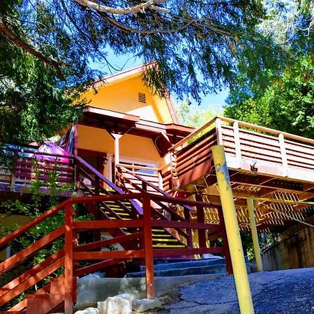 לייק ארוהד Arrowhead Mountain Inn מראה חיצוני תמונה