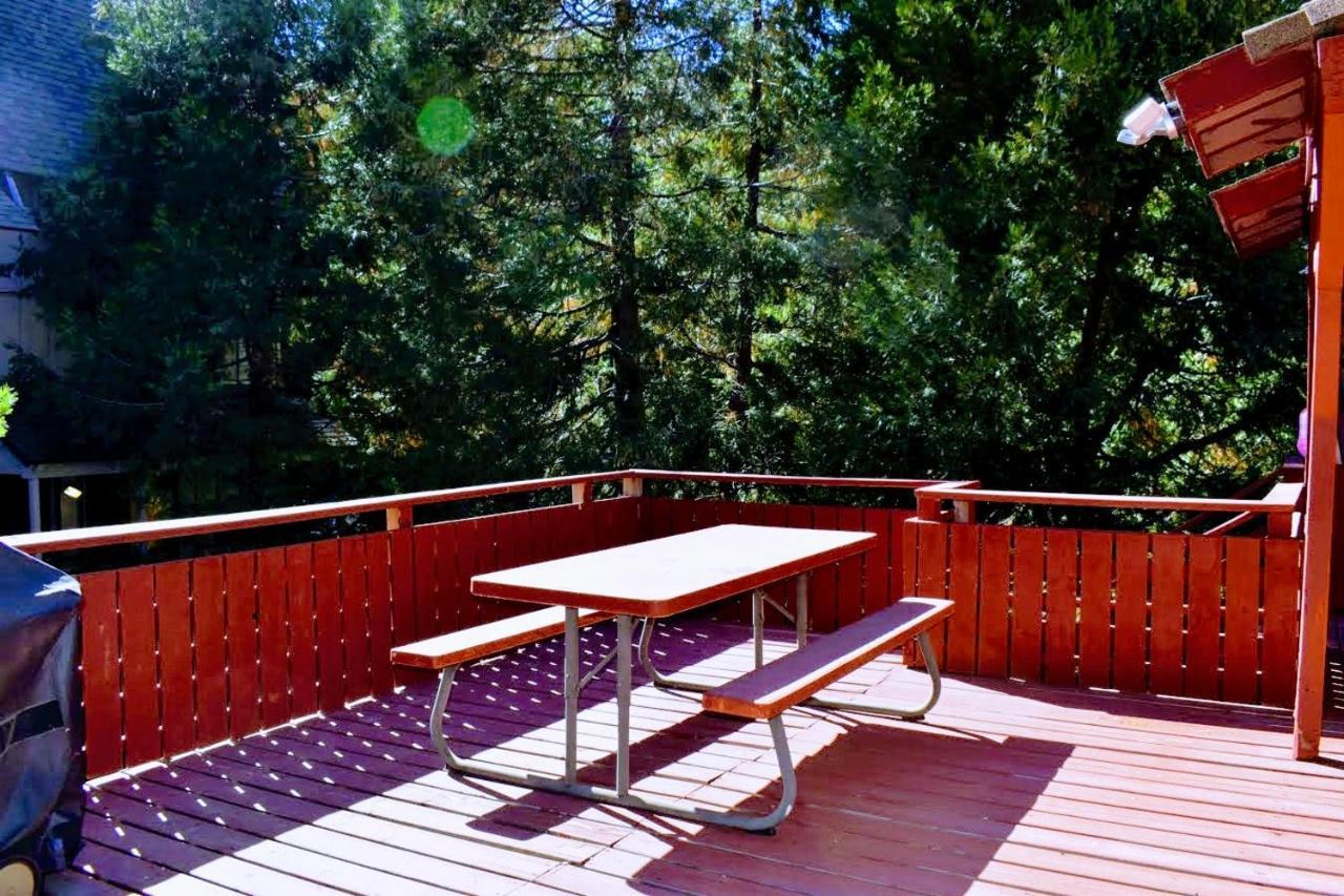 לייק ארוהד Arrowhead Mountain Inn מראה חיצוני תמונה